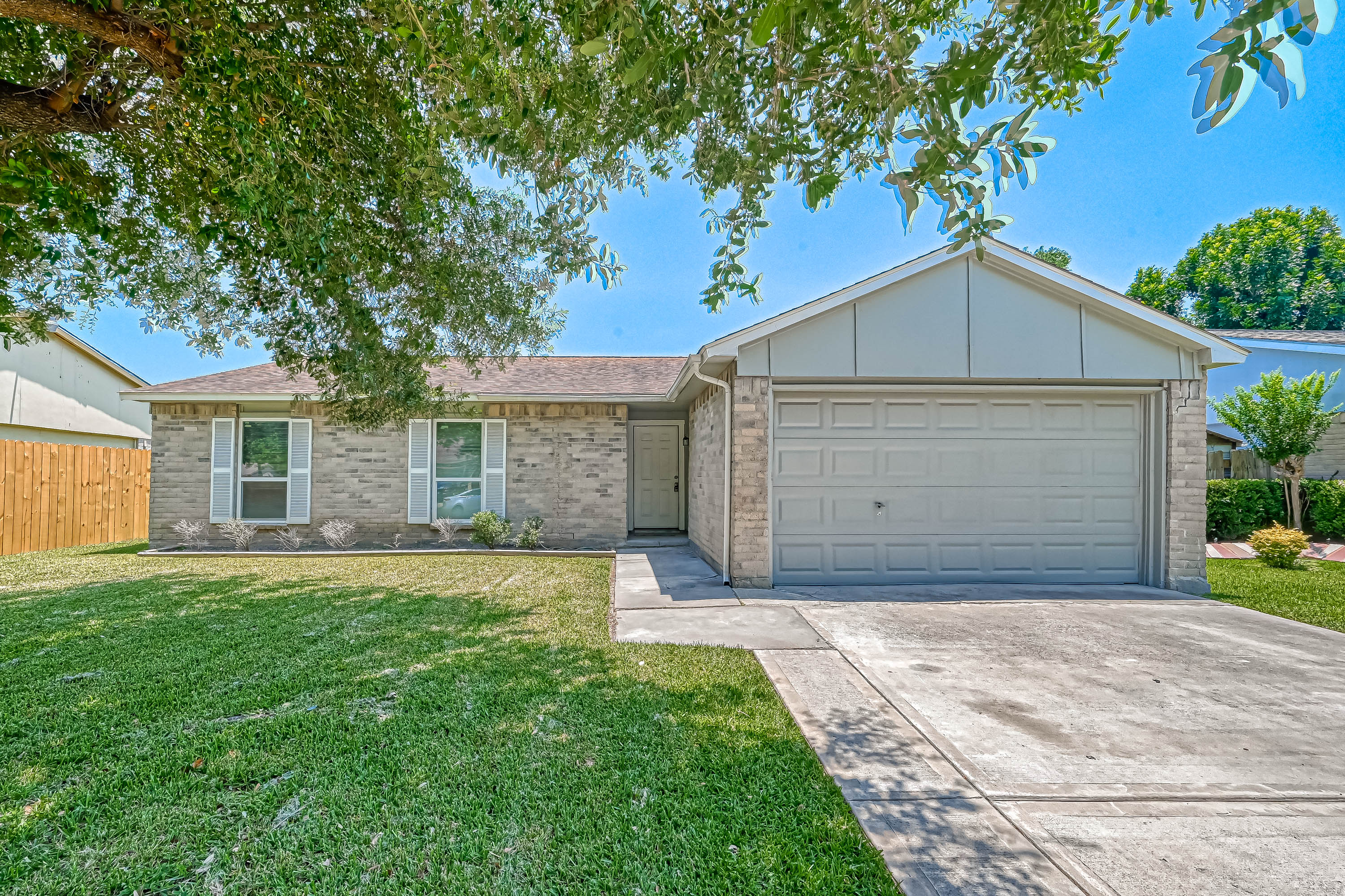 3 Bedroom House – 14538 Dartwood Drive, Houston, TX 77049